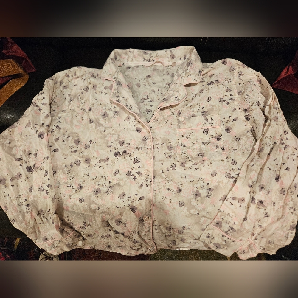 Victorias Secret Size L PJ Top Womens (TOP ONLY)